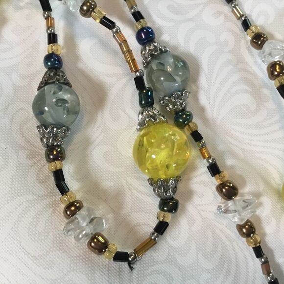 Set of 2 Long Beaded Necklaces - Picture 5 of 7